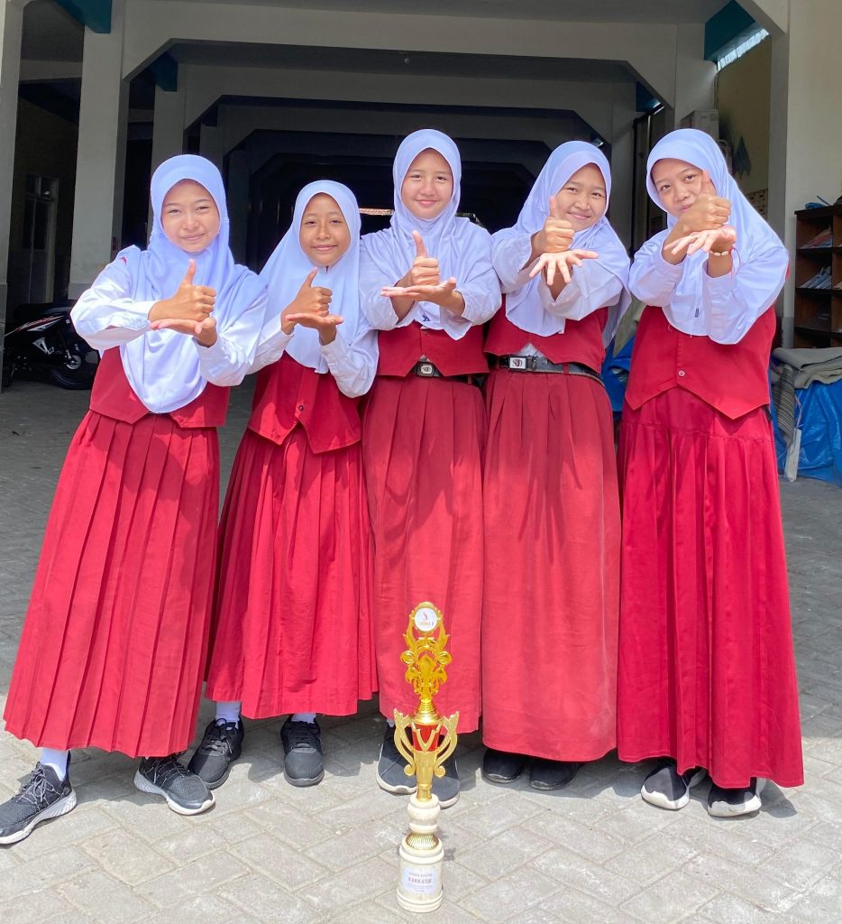 MD2 Elementary Sumberpucung Raih Dua Juara Pramuka Arvegatu Jatim 2 MD2 Elementary Sumberpucung Raih Dua Juara Pramuka Arvegatu Jatim 2