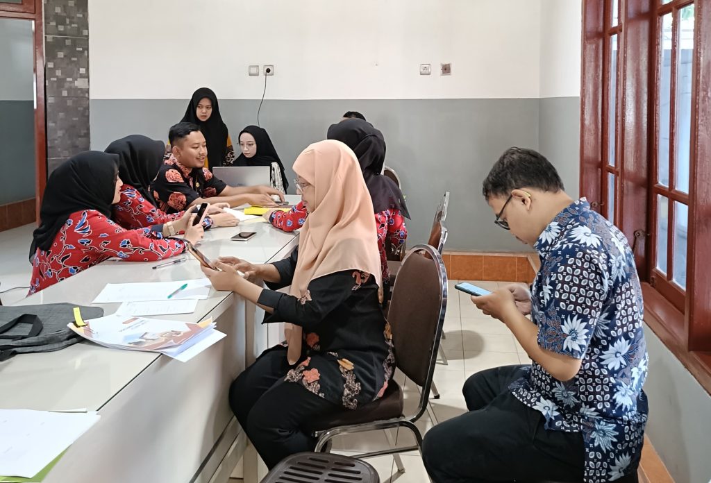 Dinkes Kabupaten Malang Verifikasi Klinik Mutu SMK Mutu Gondanglegi Menuju Layanan Rawat Jalan 2 Dinkes Kabupaten Malang Verifikasi Klinik Mutu SMK Mutu Gondanglegi Menuju Layanan Rawat Jalan 2