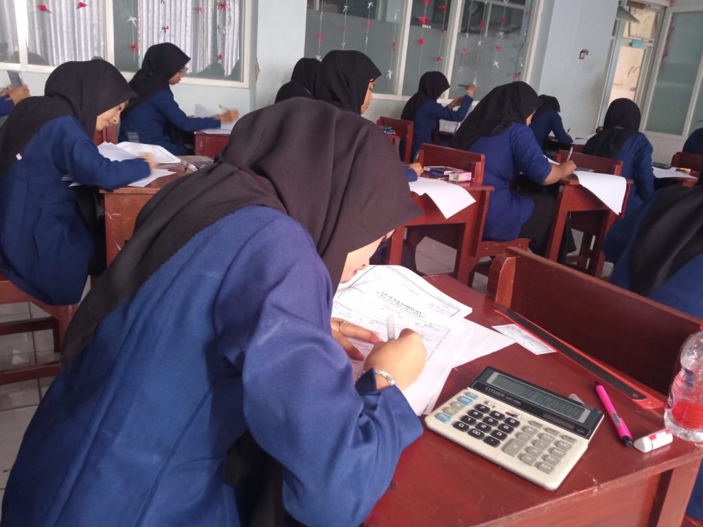 Siswa Akuntansi SMK Mugas UKK Hasilnya Unggul-Kompeten 1