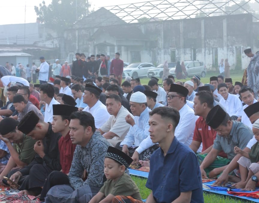 Hadirkan Khotib Cendekiawan Muslim, Sholat Idul Fitri PCM Sumberpucung Bahas Makna  Ihsan 2