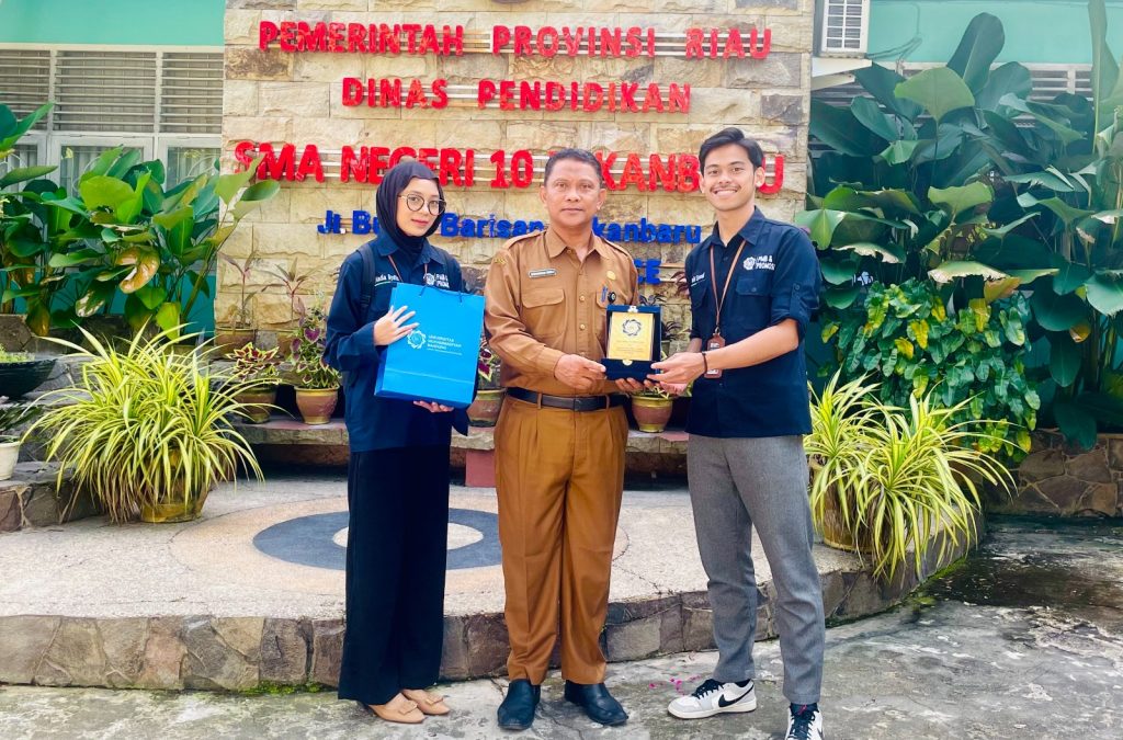 UM Bandung Sapa Pekanbaru, Sosialiasi Program Beasiswa-Profil Kampus ke Berbagai Sekolah 3