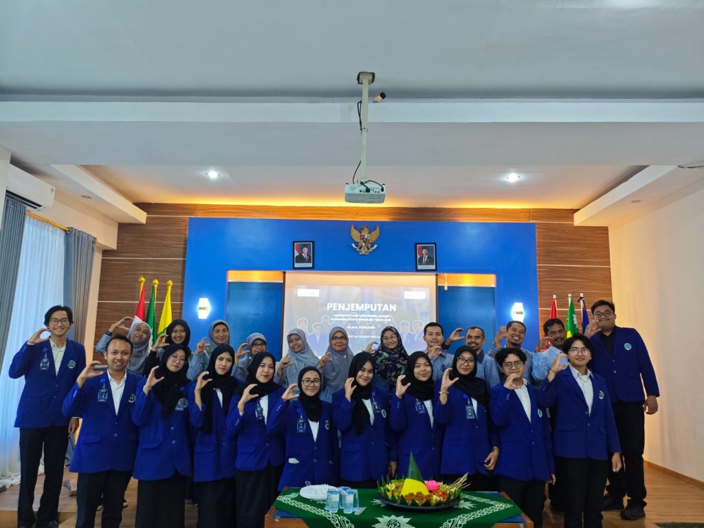 Empat Bulan Melaksanakan Atensi Mengajar di SMK Mugas, Mahasiswa UM Closing Program 1 Empat Bulan Melaksanakan Atensi Mengajar di SMK Mugas, Mahasiswa UM Closing Program 1