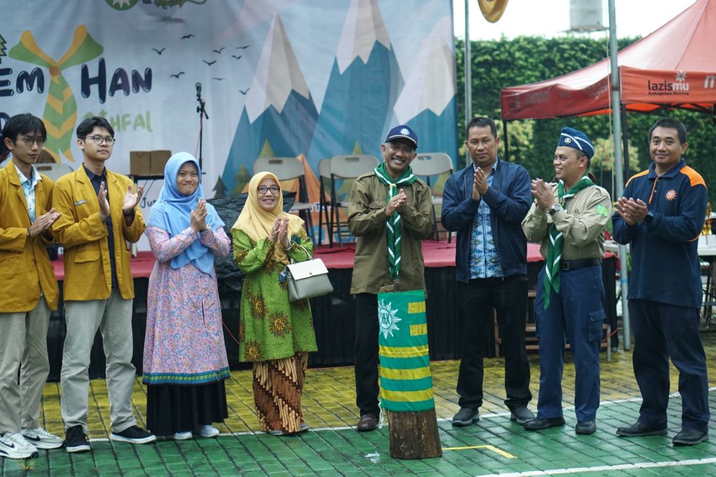 Kwarda HW Kabupaten Malang Gelar Kemah Pandu Athfal di SMK Mutu Gondanglegi 1 Kwarda HW Kabupaten Malang Gelar Kemah Pandu Athfal di SMK Mutu Gondanglegi 1