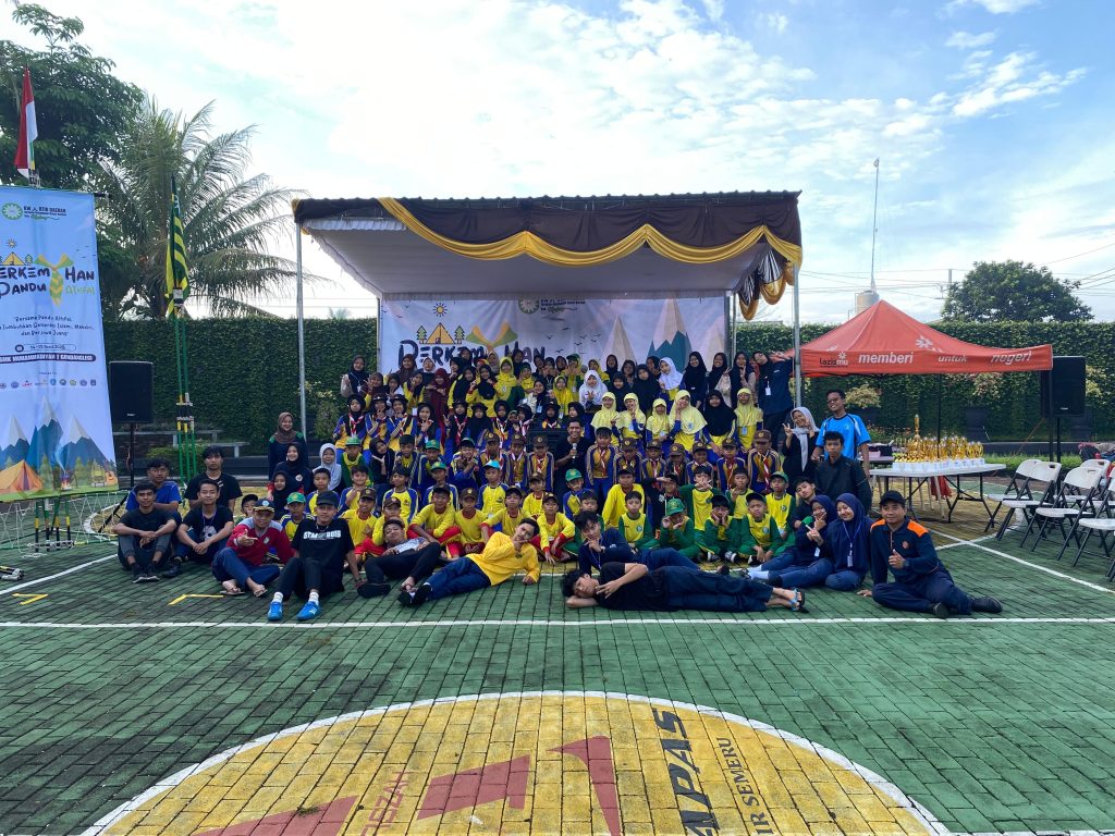 Kwarda HW Kabupaten Malang Gelar Kemah Pandu Athfal di SMK Mutu Gondanglegi 3 Kwarda HW Kabupaten Malang Gelar Kemah Pandu Athfal di SMK Mutu Gondanglegi 3