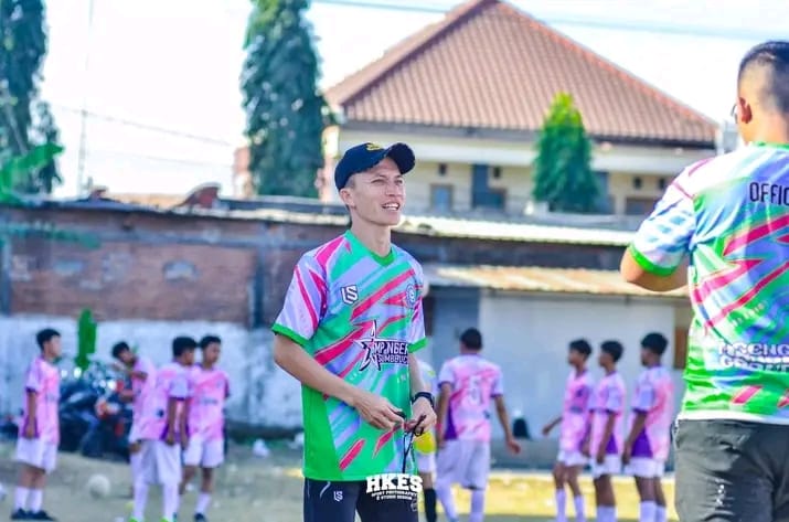 Roni Ghozali, Guru Olahraga Smamuda Sumberpucung-Sport Entrepreneur 1