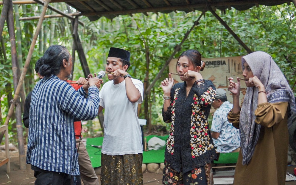 Arture, Mahasiswa Ilmu Komunikasi UMM Wujudkan Swargo-Hidupkan Peken Ngawonggo Tajinan 1