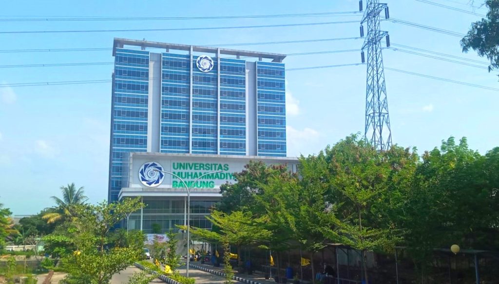 Prodi Pendidikan Profesi Apoteker UM Bandung Jadi Pilihan Mahasiswa Baru 3