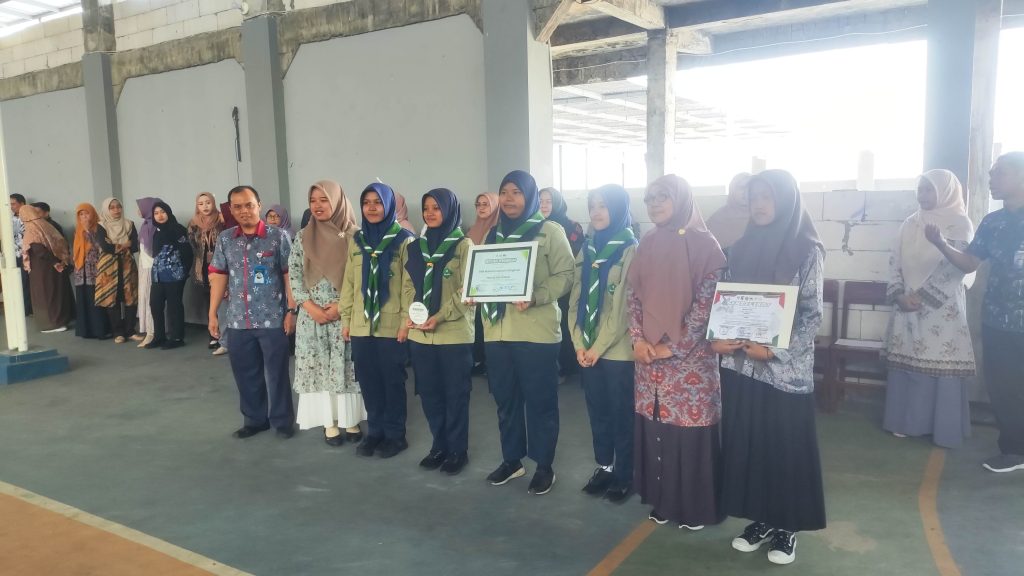 Siswa SMK Mugas Masuk Tapel Baru Sekaligus Perkenalan Guru-Wali Kelas 1