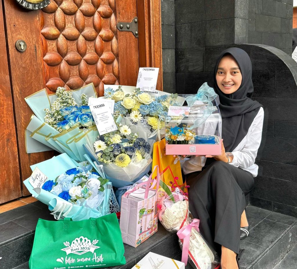 Renda Nisjma Alumni Keperawatan SMK Mutu Gondanglegi Raih Gelar Dokter 2