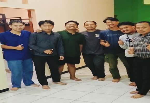Tingkatkan Keterampilan Teknis Santri, Tim PKM Polinema Pelatihan-Pemasangan CCTV di Ponpes Putra Baitul Qur’an Al Khusyu Malang 4
