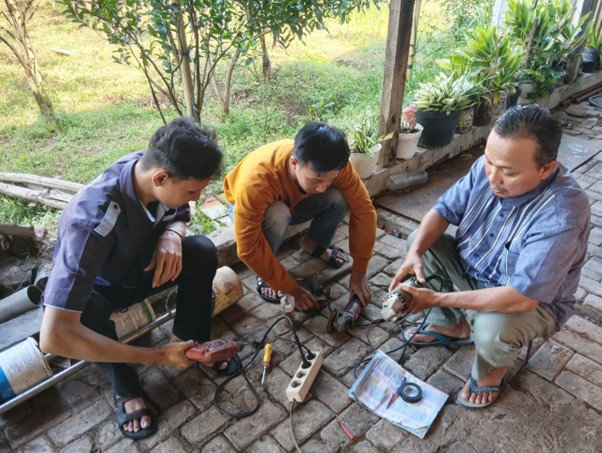 Tim PKM Teknik Mesin Polinema Pelatihan Penggulungan Kumparan Motor ...