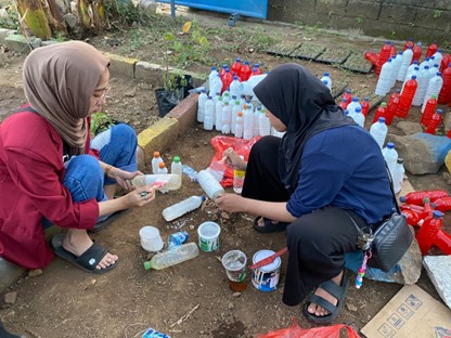 Mahasiswa PMM UMM Renovasi, Penanaman, Serta Sosialisasi Manfaat dari Tanaman Asmantoga 2