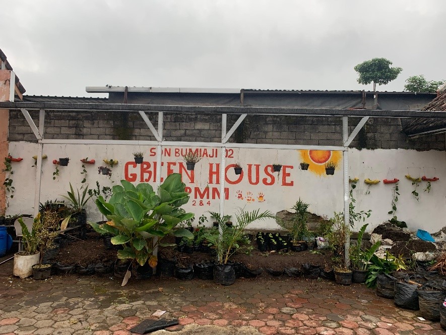 Program Green House PMM Bhaktiku Negeri UMM Wujudkan SDN Bumiaji 02 Kota Batu Sekolah Ramah Lingkungan 1