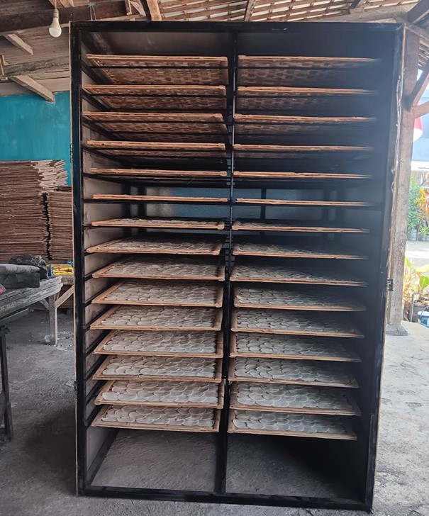 Tim PKM Teknik Mesin Polinema Tingkatkan Produksi UMKM Kerupuk Singkong Mulyoagung Dau 3