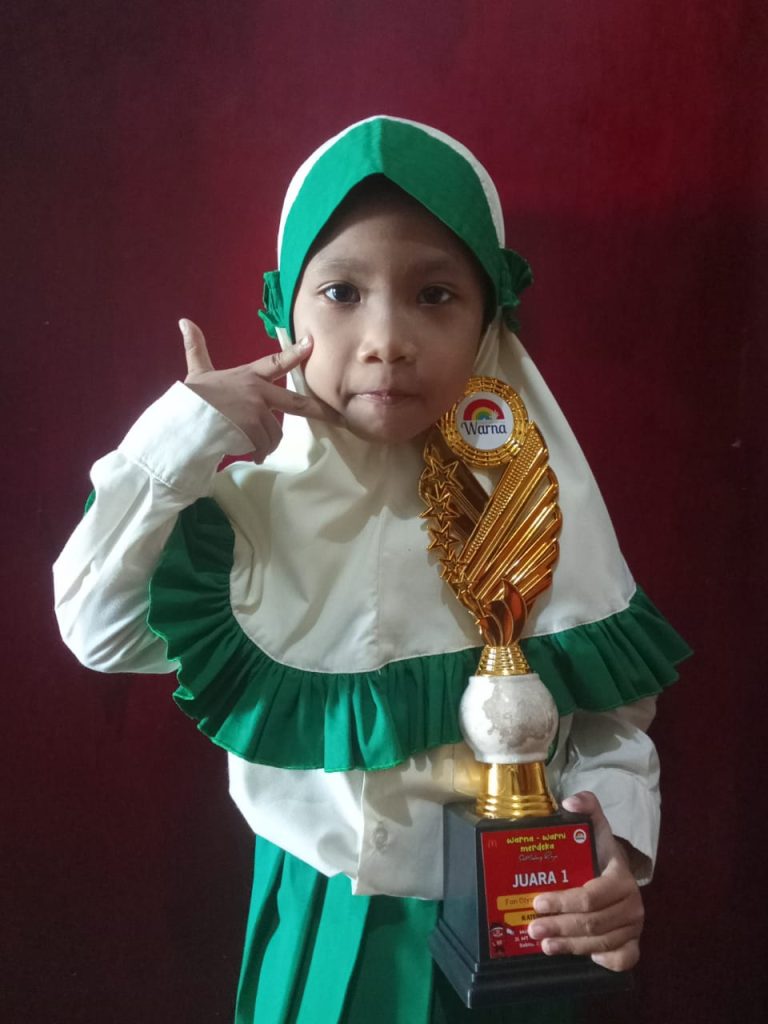 Siswa TK ABA 13 Malang, Calista Azahra Raih Juara Satu Olimpiade Matematika Malang Raya 2