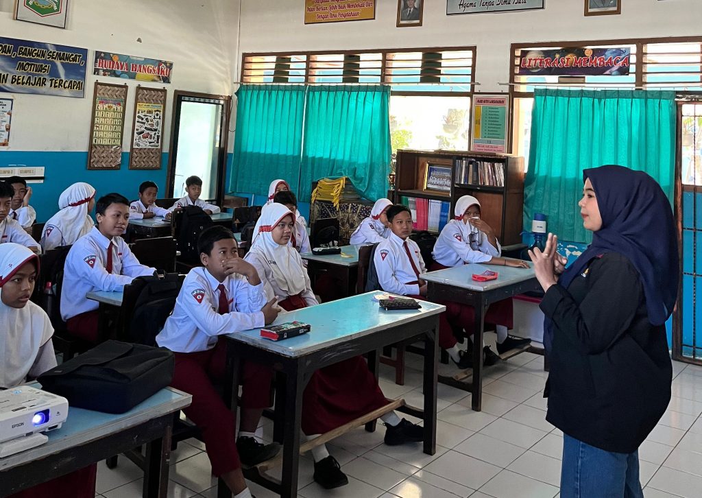 PMM UMM Sosialisasi Anti  Bullying-Kebersihan Masa Puber Siswa SDN 1 Saptorenggo 1