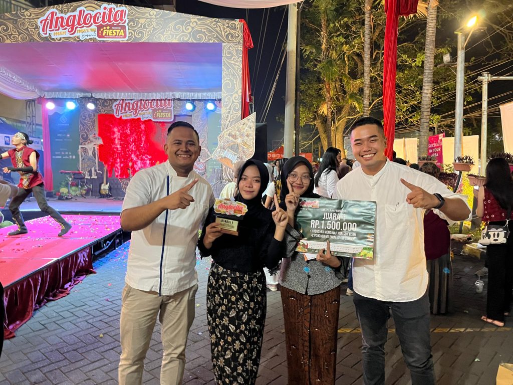 Dewi Vara-Kartika Siswa SMK Mugas Juara Anglocita Cooking Competition 1