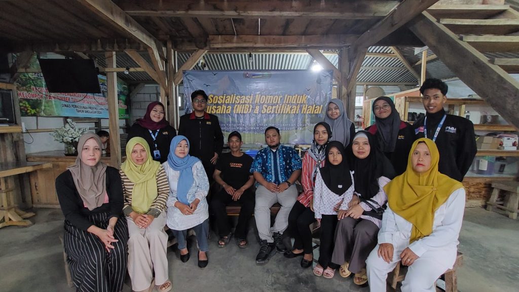 Mahasiswa Ekonomi Syariah UMM Wujudkan Puluhan UMKM Bendosari Dapat NIB-Sertifikat Halal 1