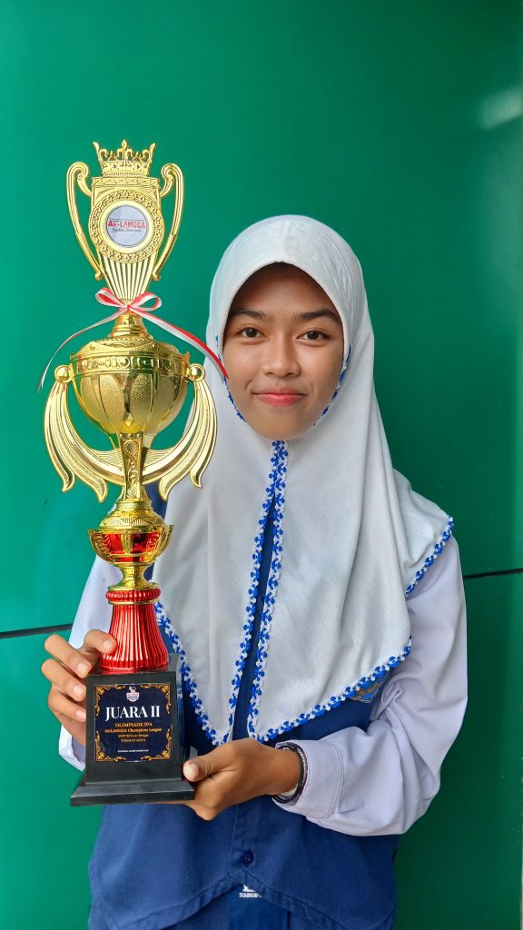 Nikita Siswa SMP M-One Sumberpucung Juara Air-Langga Champions Leage 1