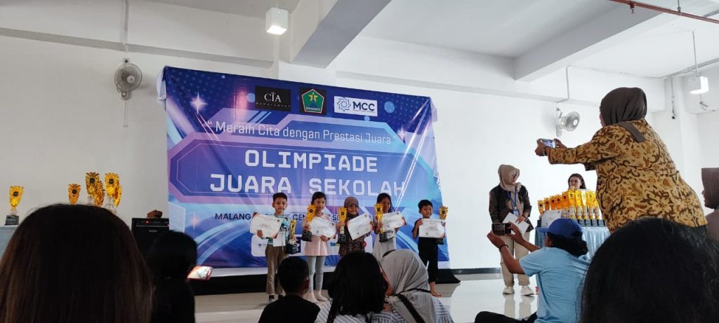 Siswa TK ABA 13 Malang Raih Dua Juara Sekaligus Sains-Bahasa Inggris Tingkat Malang Raya 2