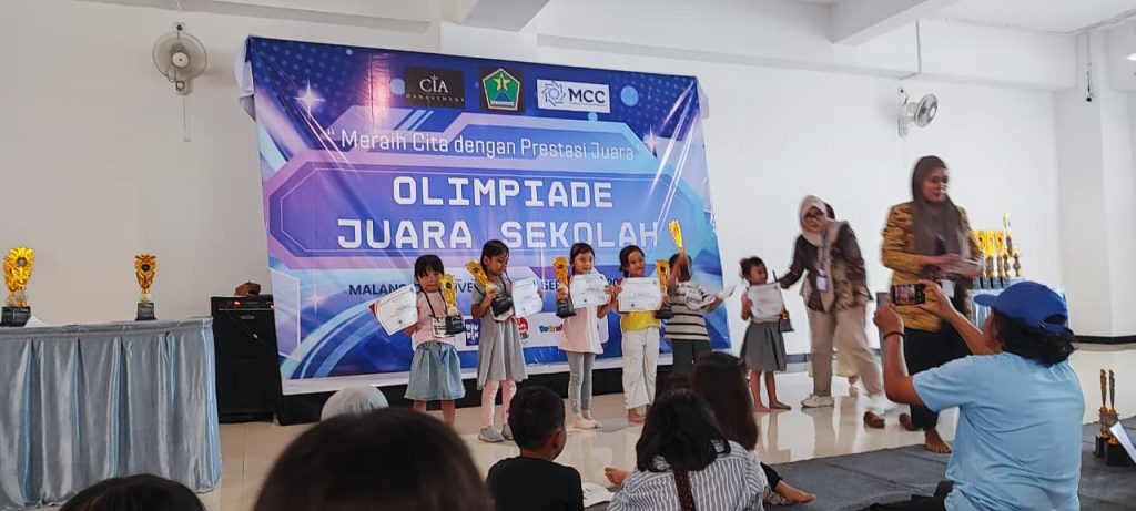 Siswa TK ABA 13 Malang Raih Dua Juara Sekaligus Sains-Bahasa Inggris Tingkat Malang Raya 1