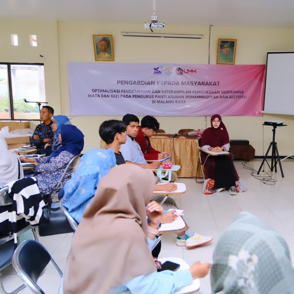 Peningkatan Kapasitas Kader Panti Asuhan: Dosen UMM Gelar Pelatihan Pemeriksaan Mata dan Gizi Anak-Anak Panti Asuhan 2 Peningkatan Kapasitas Kader Panti Asuhan: Dosen UMM Gelar Pelatihan Pemeriksaan Mata dan Gizi Anak-Anak Panti Asuhan 2