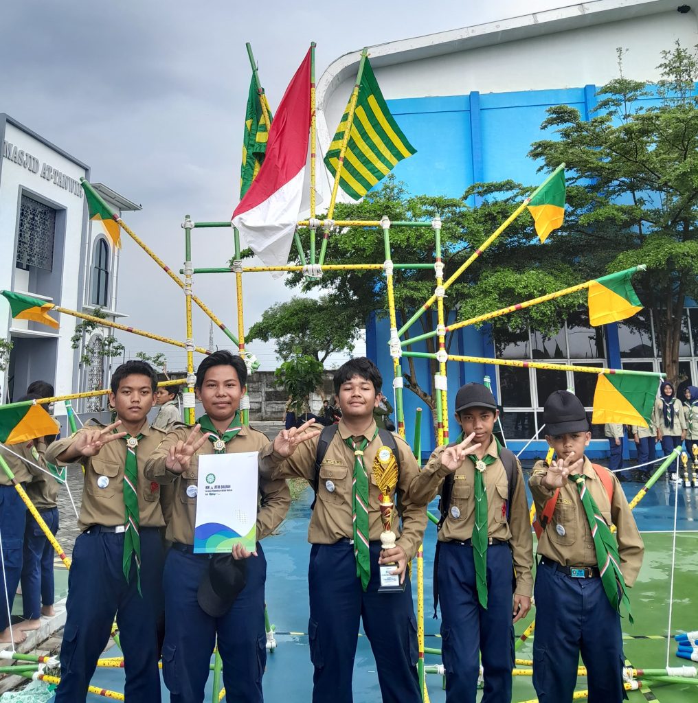 HW SMP M-One Sumberpucung Raih Dua Juara Sekaligus Pionering Kwarda Hizbul Wathan 2