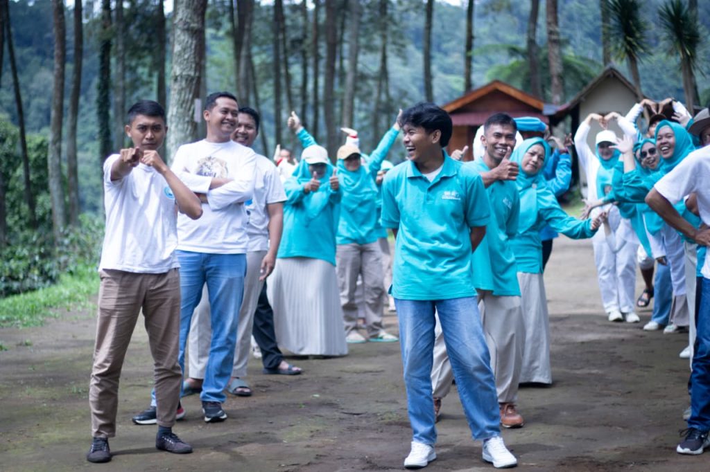 Kuatkan Respect-Empati PTK SMK Mutu Gondanglegi Ghatering Family 2