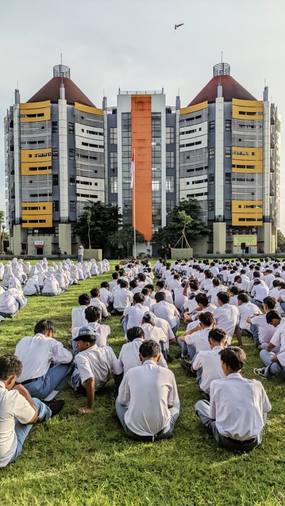 Hari Baru Telah Datang, Bunga Masa Depan, Sambut Perubahan, Bintang Anak Zaman SMK Mutu Gondanglegi 2026 Membangun Peradaban Gemilang 1