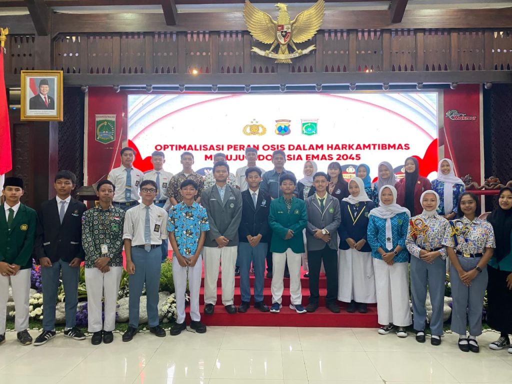 Delegasi Smamuda Sumberpucung Peringati Harkamtimbmas, Orientasi Kepemimpinan-Kebangsaan 2 Delegasi Smamuda Sumberpucung Peringati Harkamtimbmas, Orientasi Kepemimpinan-Kebangsaan 2