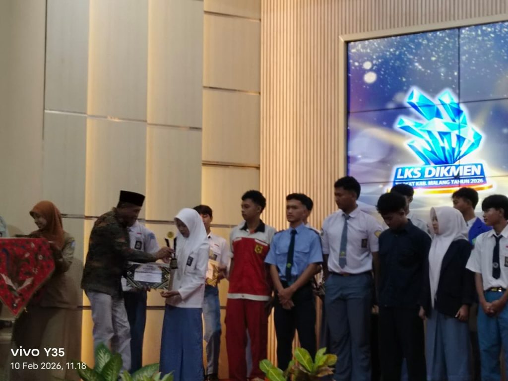 Unggul Roleplay Hotel Reception, Siswa SMK Mutu Gondanglegi Juara Satu LKS Dikmen Kabupaten Malang   2