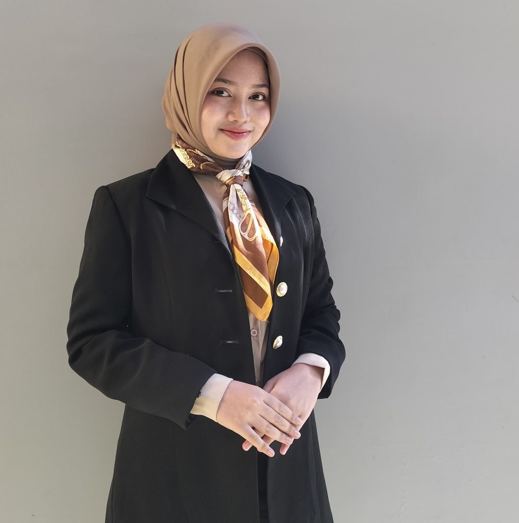 Siswa MPLB SMK Mugas Juara Billingual  Secretary LKS Dikmen Kabupaten Malang   1