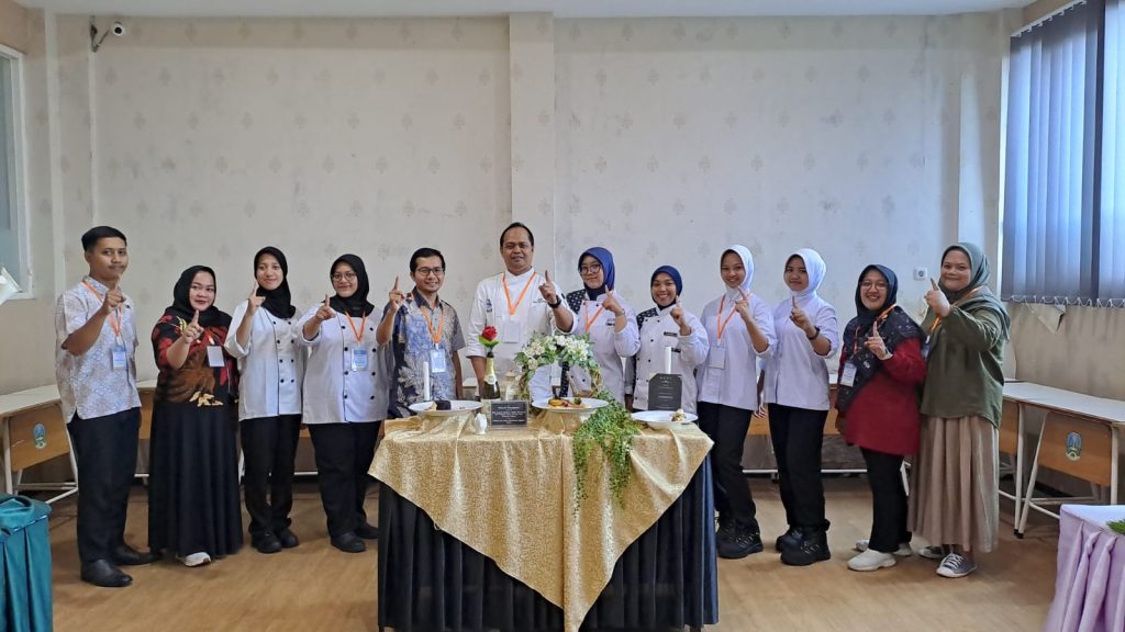 Juara Satu Bidang Cullinary LKS Dikmen Kabupaten Malang, Siswa SMK Mugas Lanjut Tingkat Regional 2