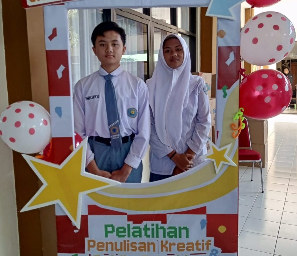 Delegasi SMK Mugas Sarasehan Pelajar Jatim Pelatihan Menulis-Public Speaking 1