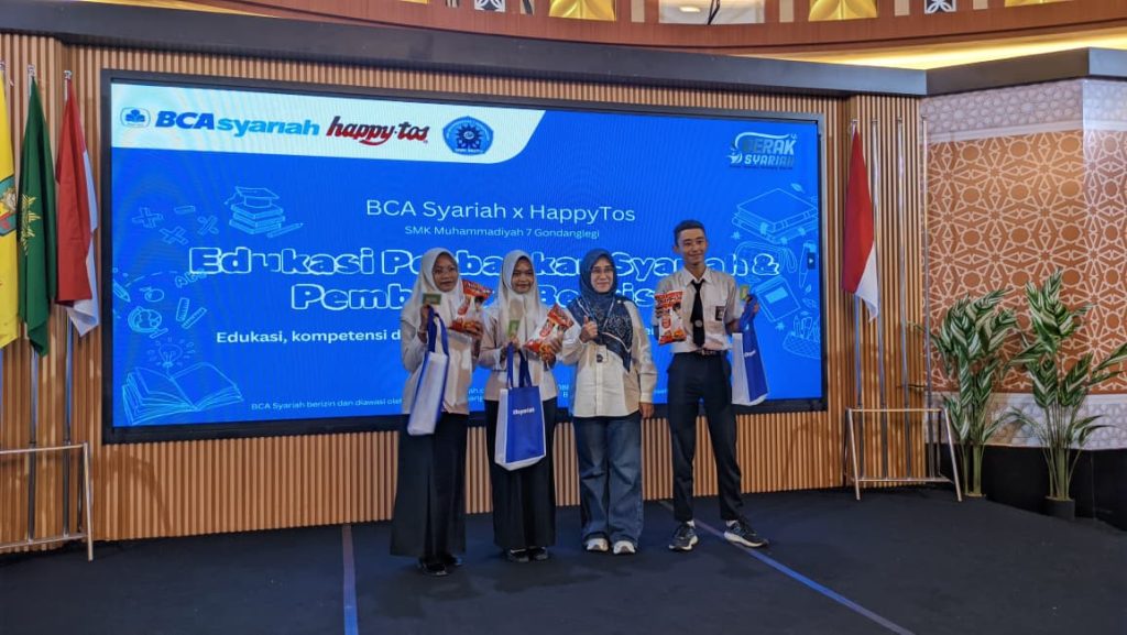 BCA Syariah-HappyTos Kunjungi SMK Mutu Gondanglegi, Edukasi Perbankan Syariah dan Beasiswa 3