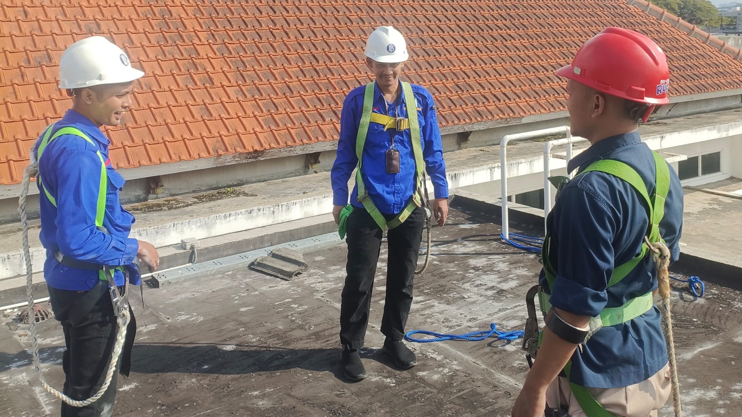 Unggul Kemampuan Akademik-Keahlian Praktik, Doni Alamsyah Alumni SMK Mutu Gondanglegi Teknisi Electronic Security System Bank Sentral 1