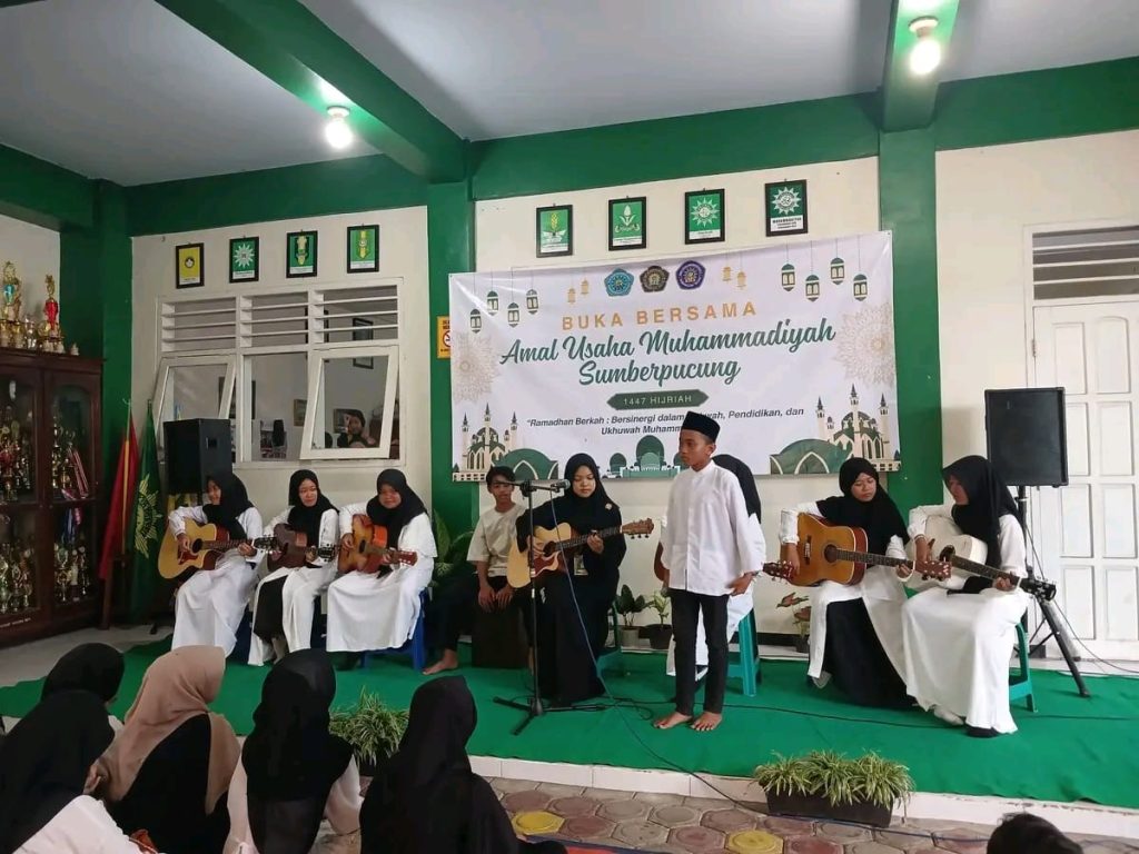 Dikdasmen PCM Sumberpucung Buka Bersama Tiga AUM 4