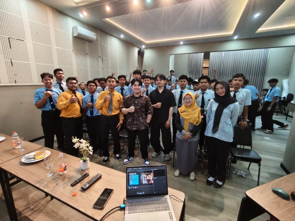 Sambut Penggunaan Robot di Industri, SMK Mutu Gondanglegi-PT Xinyi Trading Grub Bahas Pitching dan Robot Services 3