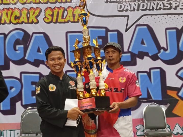Raih Delapan Medali-Best of The Best, Siswa SMP M-One Sumberpucung Juara  Piala Kemendikbud Liga Pelajar Competion Jatim 2