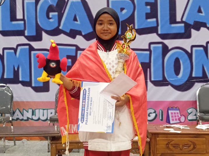 Atlit MD2 Elementary Sumberpucung Raih Pesilat Terbaik Putri-Medali Piala Kemendikbud Liga Pelajar Competion Jatim   1