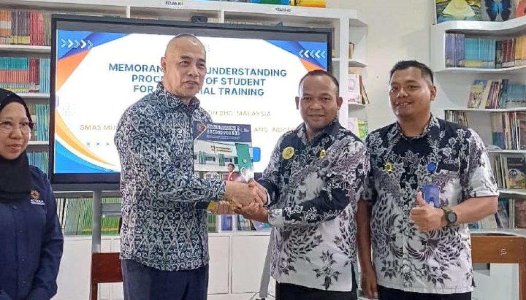 Tiga Siswa Smamuda Sumberpucung Magang Kerja di Malaysia 1