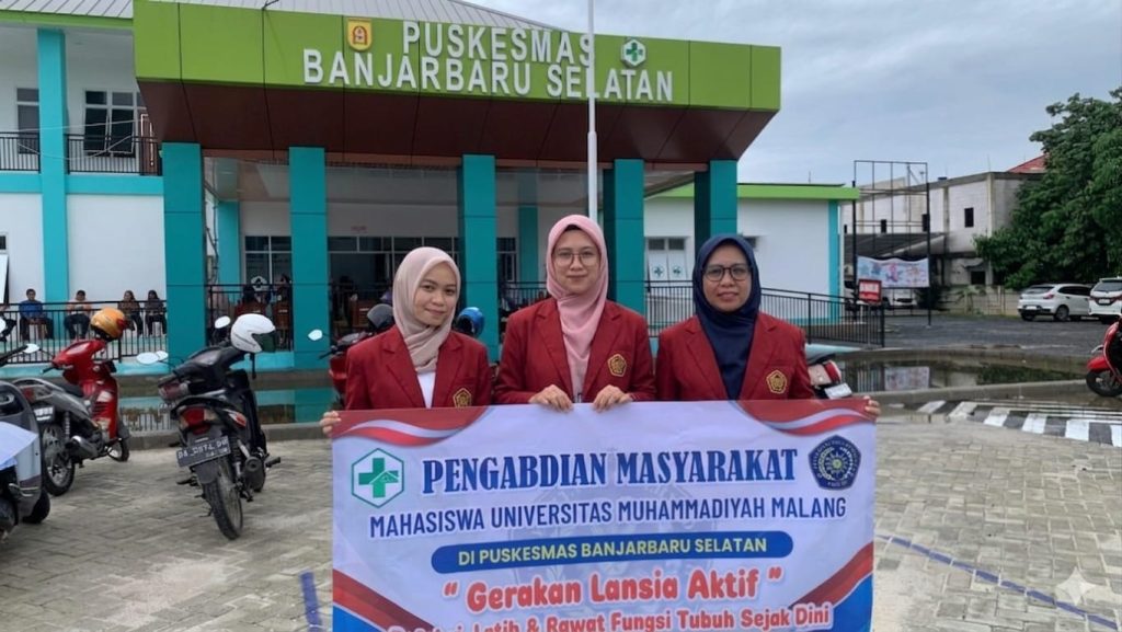 Gerak Lansia Aktif, Inovasi Mahasiswa RPL Fisioterapi UMM Jaga Kemandirian di Usia Senja 4 Gerak Lansia Aktif, Inovasi Mahasiswa RPL Fisioterapi UMM Jaga Kemandirian di Usia Senja 4