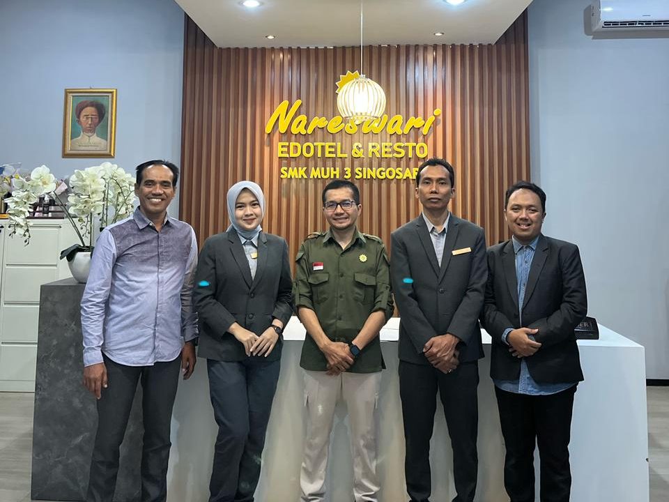 Usai MoU SMK Mugas-Horison Hotel, Langsung Pembekalan Eksternal Bersama GM dan HRD 2 Usai MoU SMK Mugas-Horison Hotel, Langsung Pembekalan Eksternal Bersama GM dan HRD 2