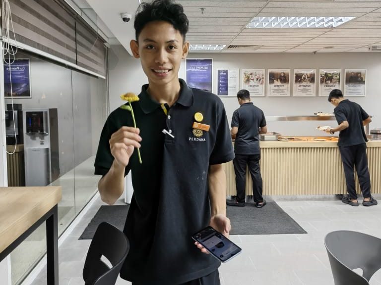 Magang Kerja di Malaysia Terus Berlanjut, Tiga Alumni Akui Kompetensi Smamuda Sumberpucung Unggul 3 Magang Kerja di Malaysia Terus Berlanjut, Tiga Alumni Akui Kompetensi Smamuda Sumberpucung Unggul 3