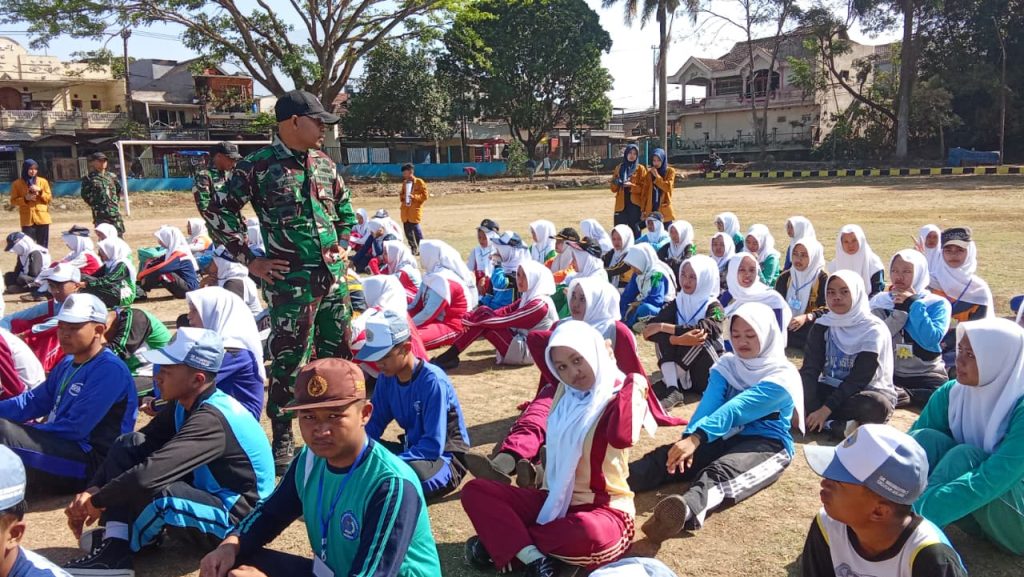 Day 3 MPLS SMK Mugas, Tim KOSTRAD Latih LBB Sosialisasi Program Bela Negara Pada Murid Baru SMK Mugas 2