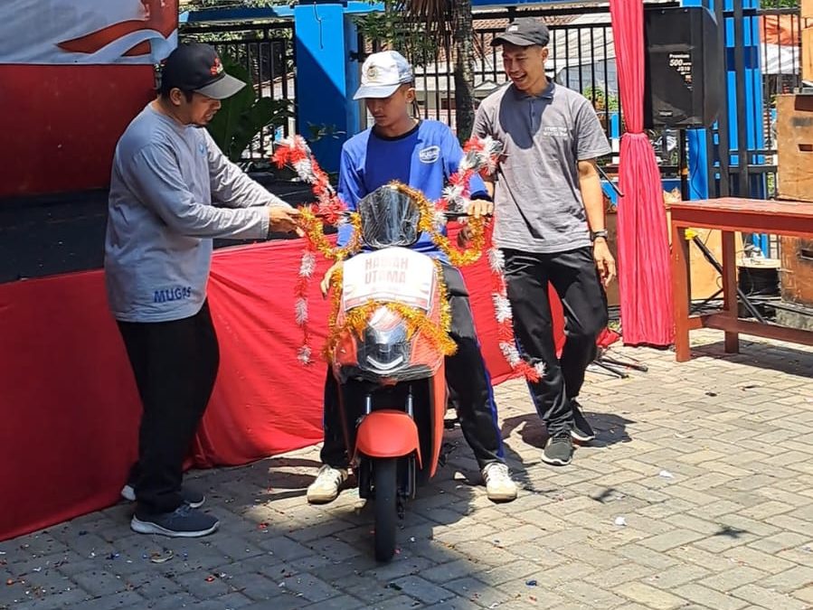 Jalan Sehat-Bazar PKWU SMK Mugas Semarak Hadiah, Peserta Antusias Sambut SPMB 2027-2028 1 Jalan Sehat-Bazar PKWU SMK Mugas Semarak Hadiah, Peserta Antusias Sambut SPMB 2027-2028 1