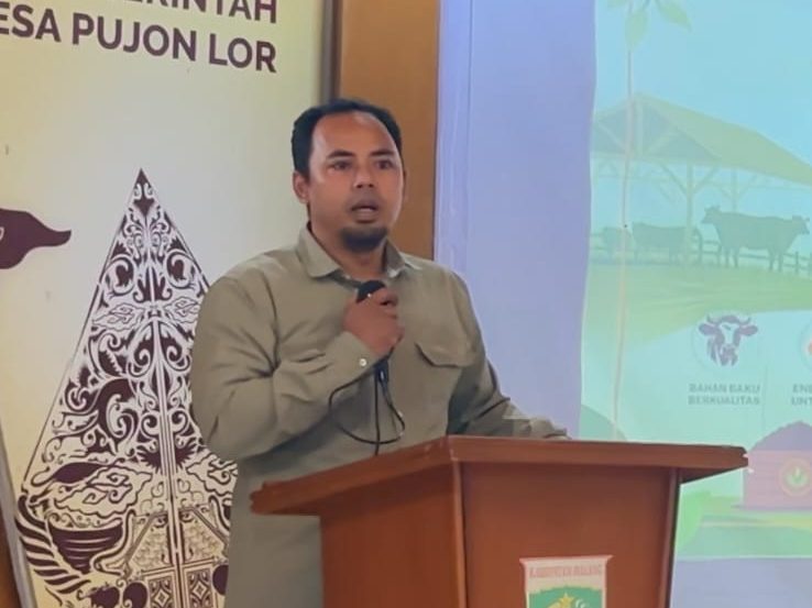 Tim 31 KKN MAs Pujon Lor, Ubah Limbah Sapi Jadi Briket-Launching Bank Sampah 4 Tim 31 KKN MAs Pujon Lor, Ubah Limbah Sapi Jadi Briket-Launching Bank Sampah 4