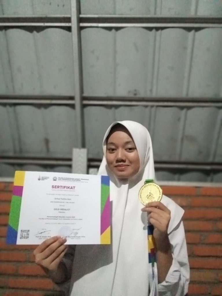 Tim Robotic SMK Mutu Gondanglegi Raih Medali Emas MEA 1 Tim Robotic SMK Mutu Gondanglegi Raih Medali Emas MEA 1