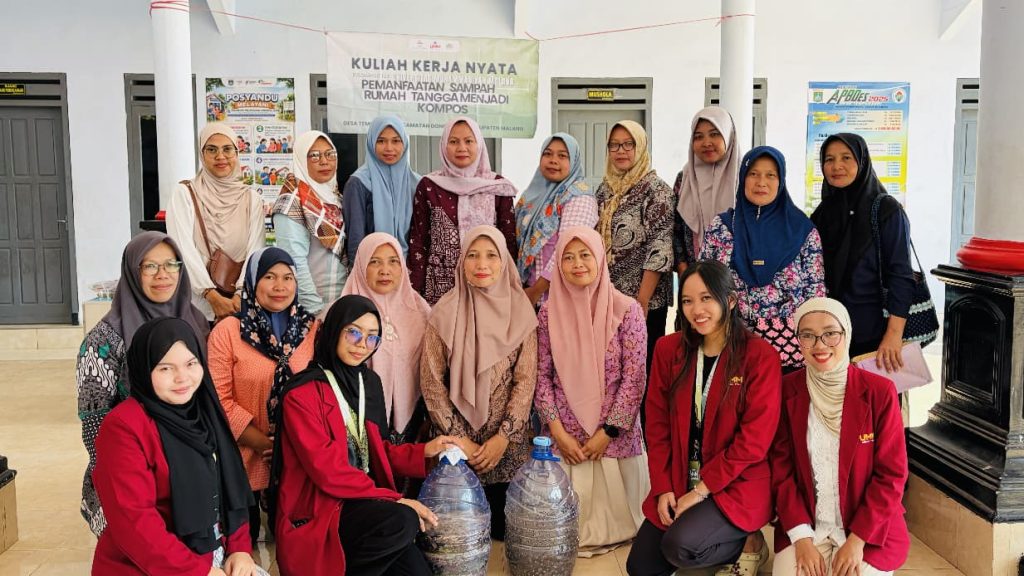 Inovatif, KKN Berdampak Kelompok 138 UMM Olah Sampah Jadi Kompos-Basmi Hama Pakai Pestisida Nabati 3 Inovatif, KKN Berdampak Kelompok 138 UMM Olah Sampah Jadi Kompos-Basmi Hama Pakai Pestisida Nabati 3