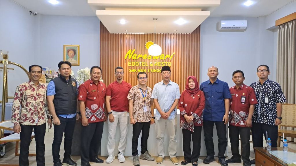 Bakesbangpol Gandeng SMK Mugas Sosialisasi Pencegahan Radikalisme-Terorisme Pelajar 3 Bakesbangpol Gandeng SMK Mugas Sosialisasi Pencegahan Radikalisme-Terorisme Pelajar 3